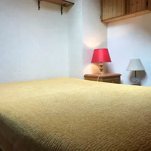  Appartement Pied Télécabine Avec Parking Couvert, T2 Bis 5 Personnes.